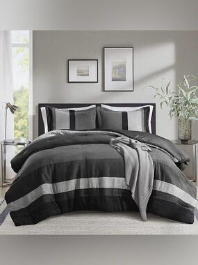 510 Design Boulder Stripe Pieced Faux Suede Comforter Set New Packaging 12/2025